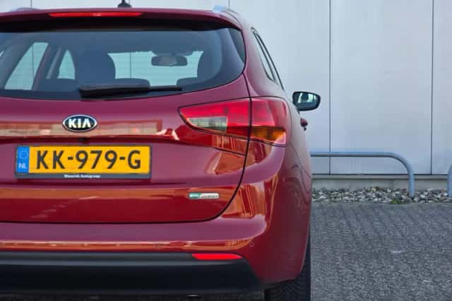 Kia Cee'd (2016) thumbnail 32