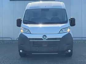 Opel Movano (2024) thumbnail 2