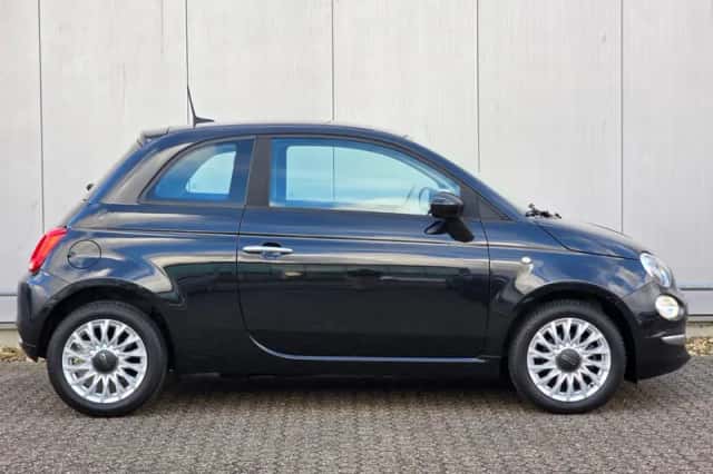 Fiat 500 (2021) thumbnail 4