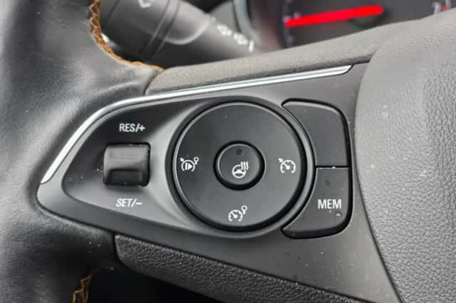 Opel Crossland X (2020) thumbnail 15