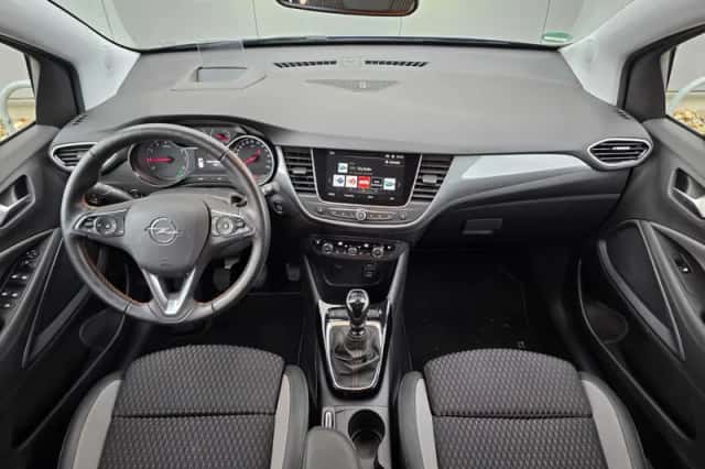 Opel Crossland X (2020) thumbnail 9