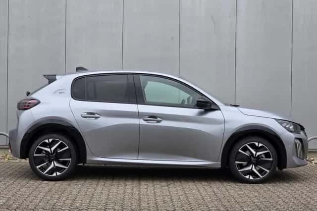 Peugeot 208 (2025) thumbnail 4