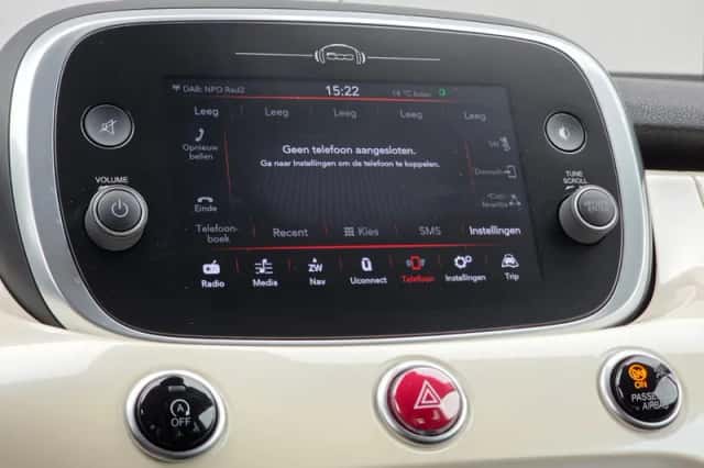 Fiat 500X (2018) thumbnail 16