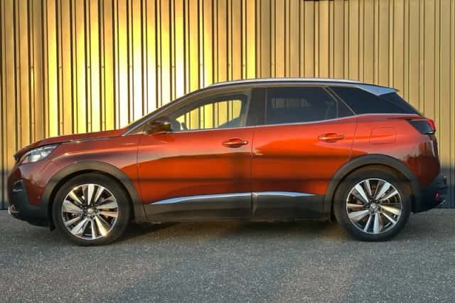 Peugeot 3008 (2020) thumbnail 5