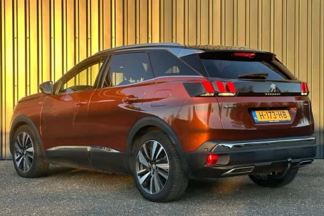 Peugeot 3008 (2020) thumbnail 6