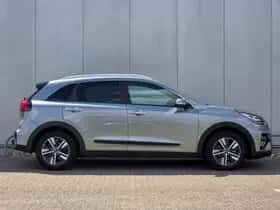 Kia Niro (2021) thumbnail 4