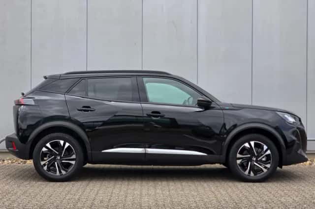Peugeot e-2008 (2023) thumbnail 4