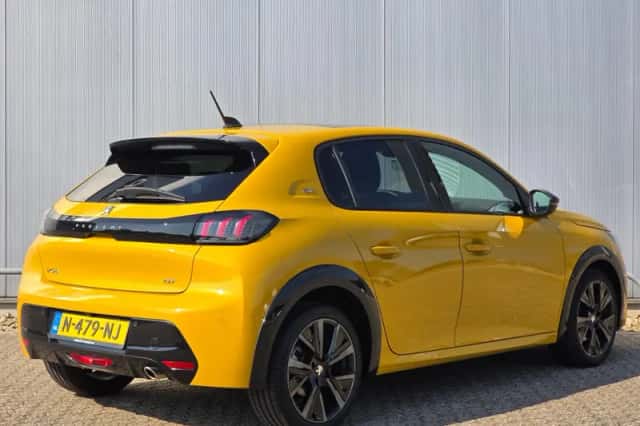 Peugeot 208 (2021) thumbnail 6