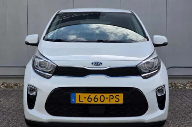 Kia Picanto (2021) thumbnail 2