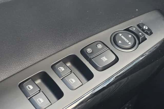Kia Picanto (2021) thumbnail 11