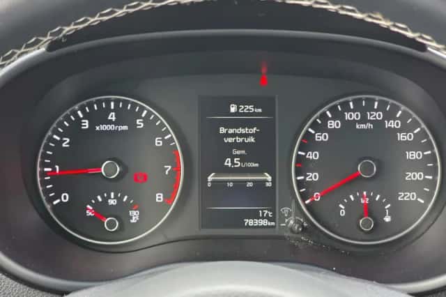 Kia Picanto (2021) thumbnail 12