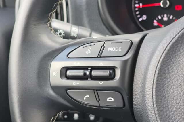 Kia Picanto (2021) thumbnail 13