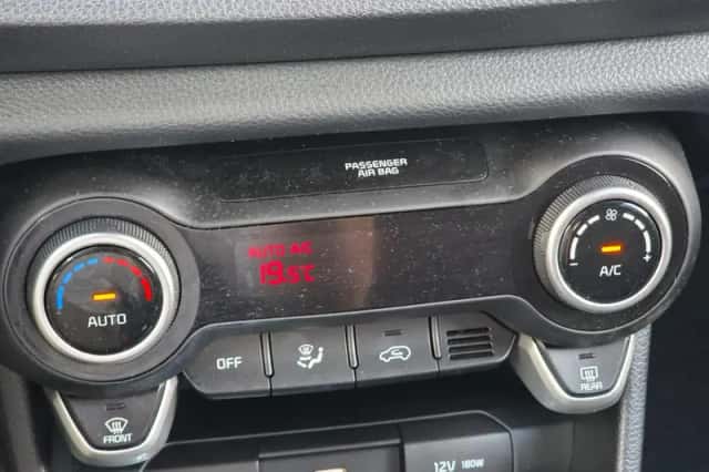 Kia Picanto (2021) thumbnail 20