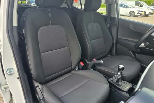 Kia Picanto (2021) thumbnail 24