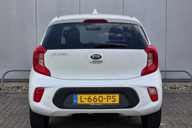 Kia Picanto (2021) thumbnail 5
