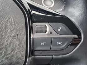 Peugeot 208 (2021) thumbnail 16