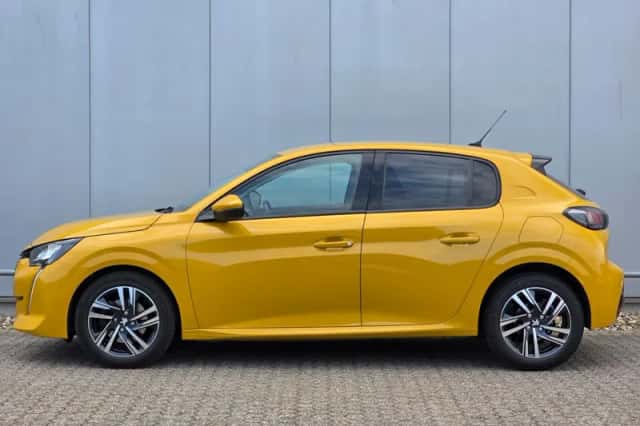 Peugeot 208 (2021) thumbnail 3