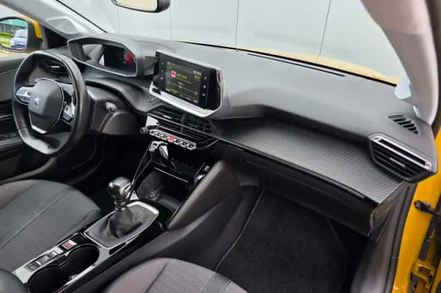 Peugeot 208 (2021) thumbnail 25