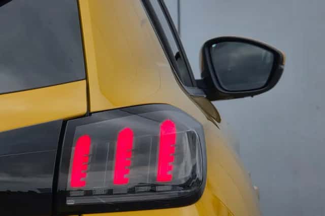 Peugeot 208 (2021) thumbnail 30