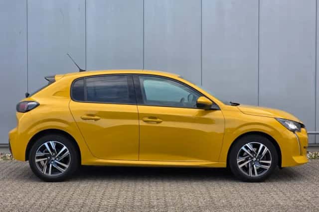 Peugeot 208 (2021) thumbnail 4