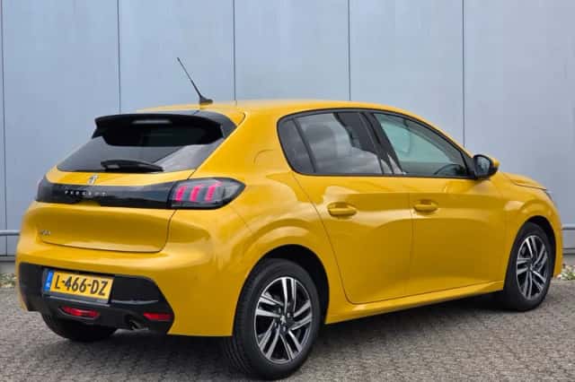 Peugeot 208 (2021) thumbnail 6