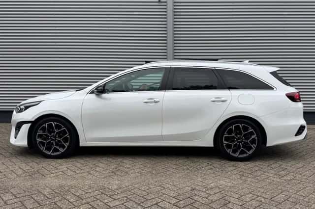 Kia Ceed Sportswagon (2024) thumbnail 3