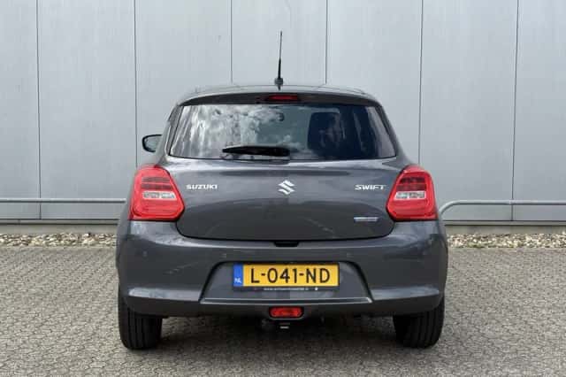 Suzuki Swift (2021) thumbnail 6