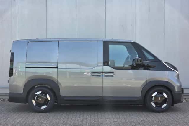 Kia PV5 (2026) thumbnail 4