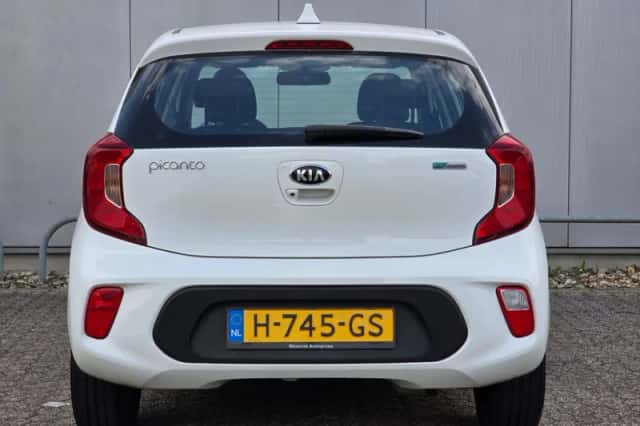 Kia Picanto (2020) thumbnail 5