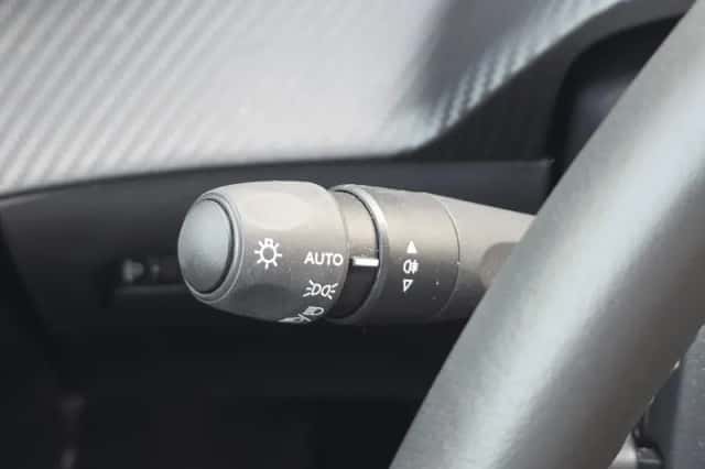 Peugeot 208 (2025) thumbnail 14