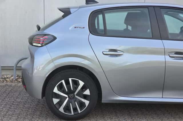 Peugeot 208 (2025) thumbnail 33