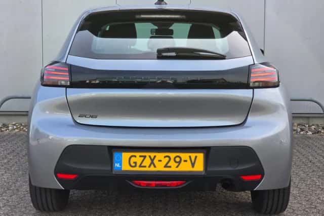 Peugeot 208 (2025) thumbnail 5