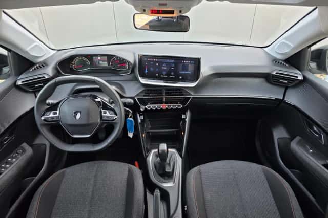 Peugeot 208 (2025) thumbnail 9