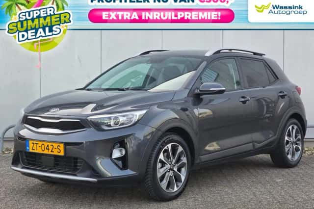 Kia Stonic (2019) thumbnail 1