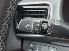 Kia Stonic (2019) thumbnail 14
