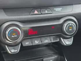 Kia Stonic (2019) thumbnail 21