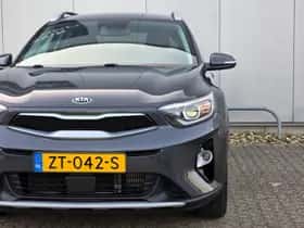Kia Stonic (2019) thumbnail 30