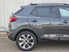 Kia Stonic (2019) thumbnail 34