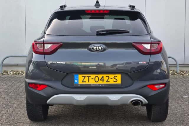 Kia Stonic (2019) thumbnail 5