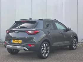 Kia Stonic (2019) thumbnail 6
