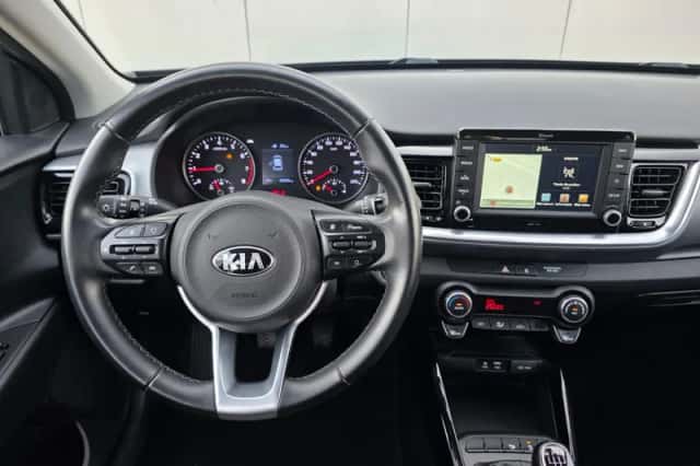 Kia Stonic (2019) thumbnail 10