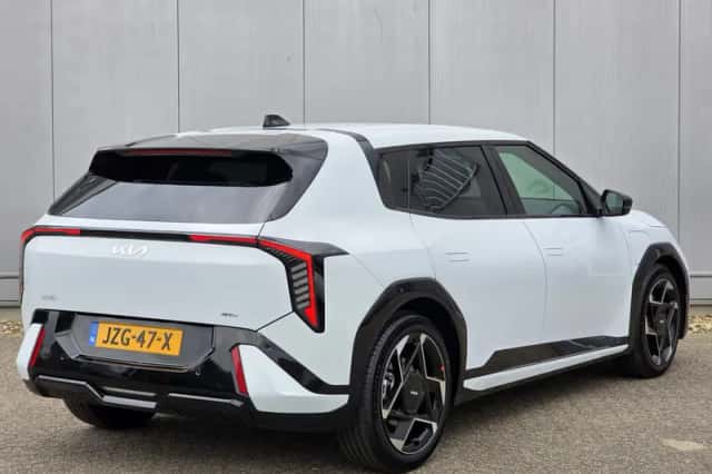 Kia EV4 (2026) thumbnail 6