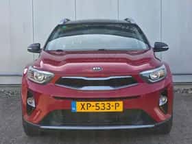 Kia Stonic (2019) thumbnail 2