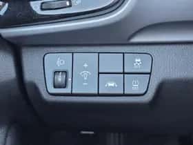 Kia Stonic (2019) thumbnail 12