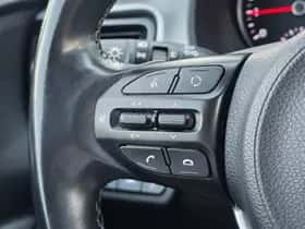 Kia Stonic (2019) thumbnail 14