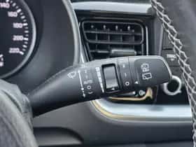 Kia Stonic (2019) thumbnail 17