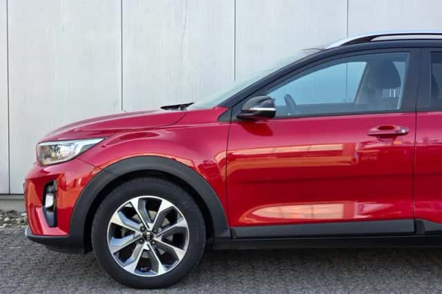 Kia Stonic (2019) thumbnail 27