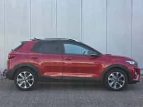 Kia Stonic (2019) thumbnail 4