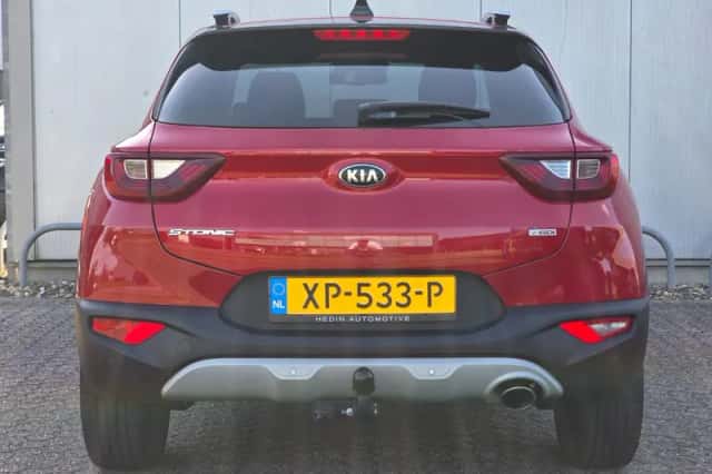 Kia Stonic (2019) thumbnail 5