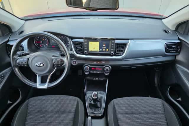 Kia Stonic (2019) thumbnail 9